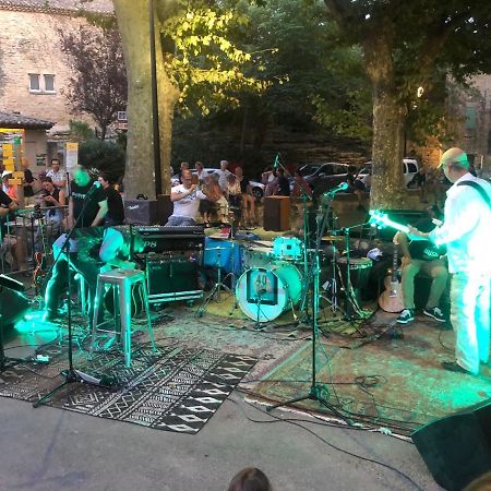 Le Patio Du Murier فير بونت دي غارد المظهر الخارجي الصورة